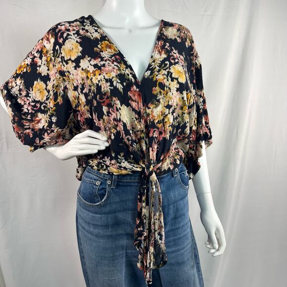 Lovestitch Deep-V Floral Front Tie Top Blouse Size Medium - Picture 3 of 7